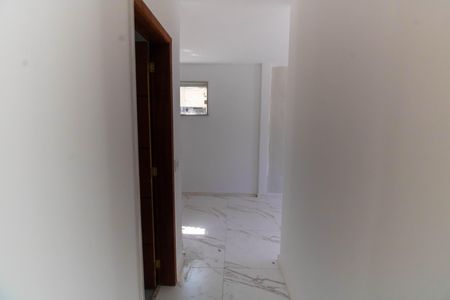 Casa à venda com 110m², 3 quartos e 1 vaga Casa à venda com 110m², 3 quartos e 1 vagaCorredor