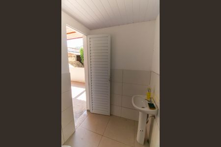 Casa à venda com 110m², 3 quartos e 1 vaga Casa à venda com 110m², 3 quartos e 1 vagaBanheiro de Serviço