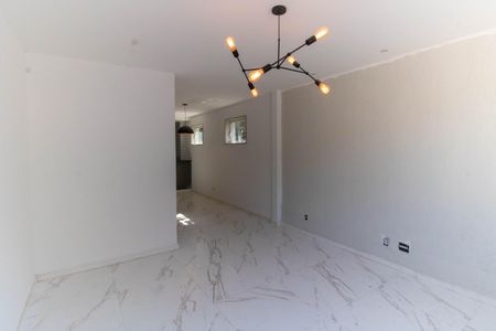 Sala de casa à venda com 3 quartos, 110m² em São Francisco, Niterói