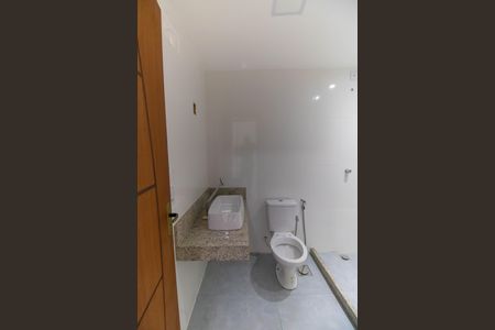 Casa à venda com 110m², 3 quartos e 1 vaga Casa à venda com 110m², 3 quartos e 1 vagaBanheiro da Suíte 2