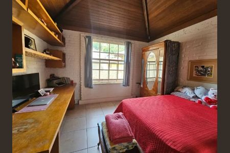 Casa de condomínio à venda com 179m², 3 quartos e 2 vagas