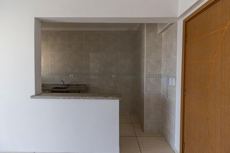 Sala de apartamento para alugar com 2 quartos, 70m² em Guilhermina, Praia Grande