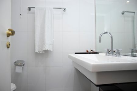 Apartamento à venda com 309m², 4 quartos e 3 vagasBanheiro Social