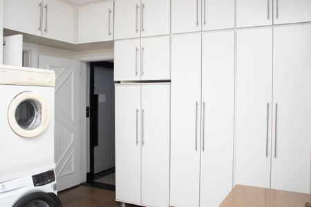 Apartamento à venda com 309m², 4 quartos e 3 vagasÁrea de Serviço