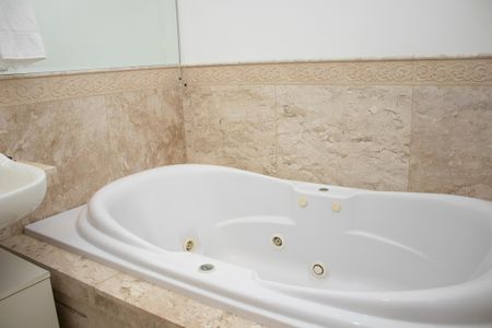 Apartamento à venda com 309m², 4 quartos e 3 vagasBanheiro da Suíte