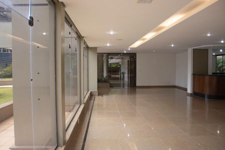 Apartamento à venda com 309m², 4 quartos e 3 vagas Apartamento à venda com 309m², 4 quartos e 3 vagasÁrea comum