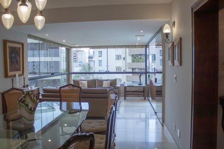 Apartamento à venda com 309m², 4 quartos e 3 vagasSala