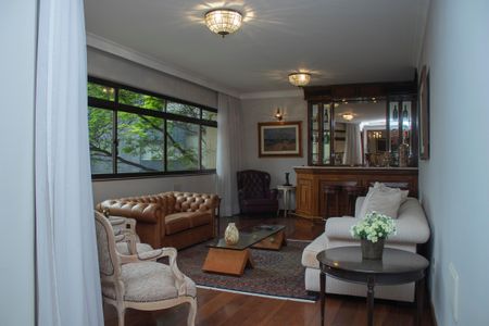 Apartamento à venda com 309m², 4 quartos e 3 vagasSala