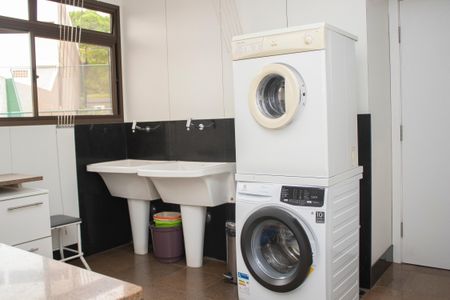 Apartamento à venda com 309m², 4 quartos e 3 vagasÁrea de Serviço