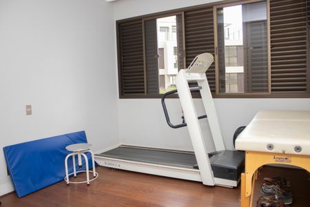 Apartamento à venda com 309m², 4 quartos e 3 vagasQuarto