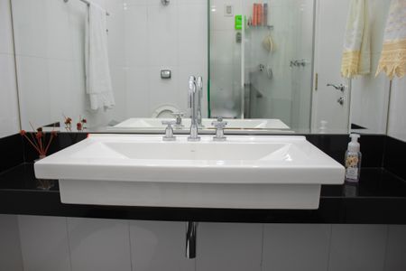 Apartamento à venda com 309m², 4 quartos e 3 vagasBanheiro Social