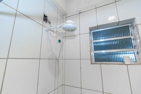 Casa para alugar com 100m², 2 quartos e 1 vaga Casa para alugar com 100m², 2 quartos e 1 vagaBanheiro Social