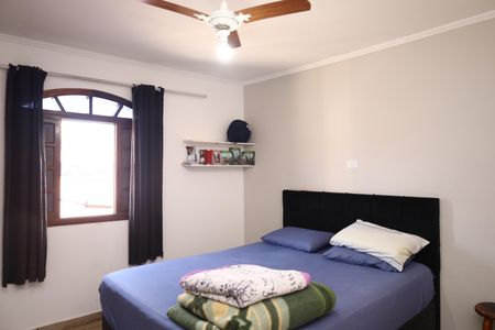 Casa à venda com 160m², 3 quartos e 6 vagasQuarto 2