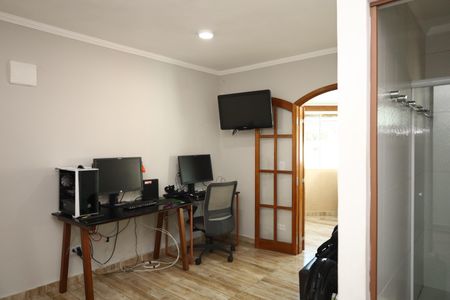 Casa à venda com 160m², 3 quartos e 6 vagasSuíte 