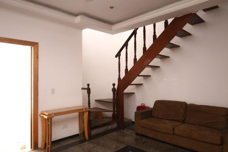 Sala de casa à venda com 3 quartos, 160m² em Vila Monte Santo, São Paulo
