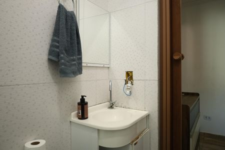 Casa à venda com 160m², 3 quartos e 6 vagasBanheiro da Suíte 