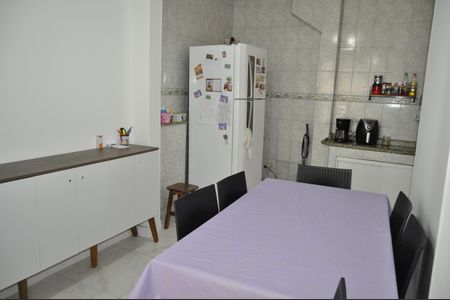 Apartamento à venda com 85m², 3 quartos e sem vagaCozinha