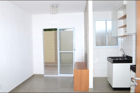 Sala de apartamento para alugar com 2 quartos, 73m² em São Gabriel, Belo Horizonte