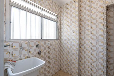 Apartamento à venda com 132m², 2 quartos e 1 vagaÁrea de Serviço