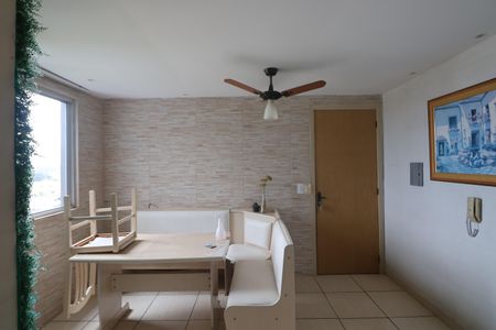 Sala de apartamento à venda com 2 quartos, 39m² em Mato Grande, Canoas