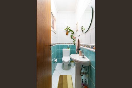 Casa à venda com 172m², 3 quartos e 3 vagas Casa à venda com 172m², 3 quartos e 3 vagasLavabo
