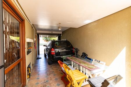 Casa à venda com 172m², 3 quartos e 3 vagas Casa à venda com 172m², 3 quartos e 3 vagasGaragem