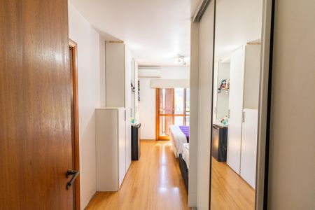 Casa à venda com 172m², 3 quartos e 3 vagas Casa à venda com 172m², 3 quartos e 3 vagasSuíte