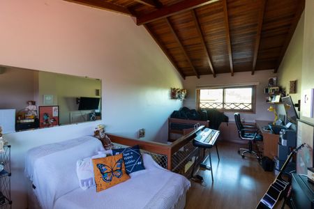 Casa à venda com 172m², 3 quartos e 3 vagas Casa à venda com 172m², 3 quartos e 3 vagasEscritório