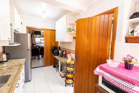 Casa à venda com 172m², 3 quartos e 3 vagas Casa à venda com 172m², 3 quartos e 3 vagasCozinha