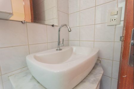 Apartamento para alugar com 74m², 3 quartos e 1 vaga Apartamento para alugar com 74m², 3 quartos e 1 vagaBanheiro da Suíte