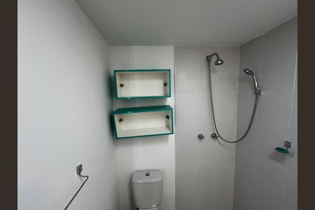 Studio à venda com 28m², 1 quarto e sem vaga Studio à venda com 28m², 1 quarto e sem vagaBanheiro