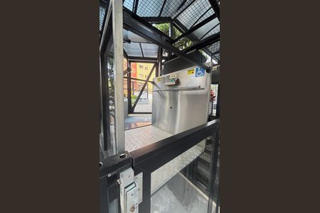 Apartamento à venda com 83m², 3 quartos e 2 vagasElevador