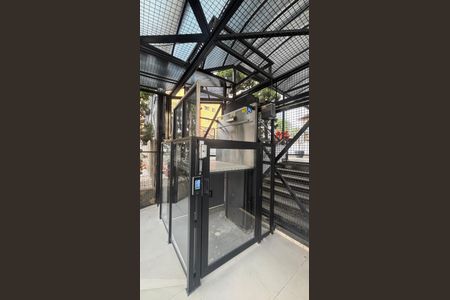 Apartamento à venda com 83m², 3 quartos e 2 vagasElevador