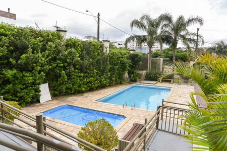 Apartamento à venda com 52m², 2 quartos e 1 vaga Apartamento à venda com 52m², 2 quartos e 1 vagaÁrea comum - Piscina