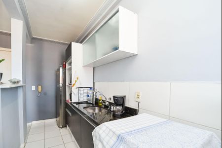 Apartamento à venda com 52m², 2 quartos e 1 vaga Apartamento à venda com 52m², 2 quartos e 1 vagaCozinha e Área de Serviço
