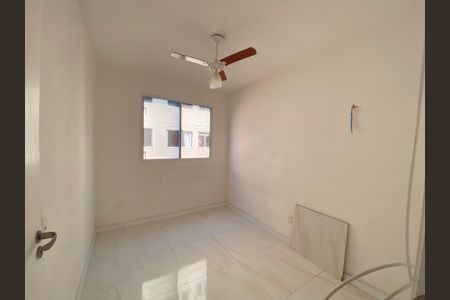 Quarto 2 de apartamento para alugar com 2 quartos, 48m² em Del Castilho, Rio de Janeiro