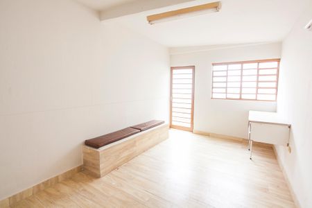 Casa para alugar com 180m², 4 quartos e 2 vagasEscritório