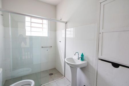 Casa para alugar com 180m², 4 quartos e 2 vagasBanheiro Social