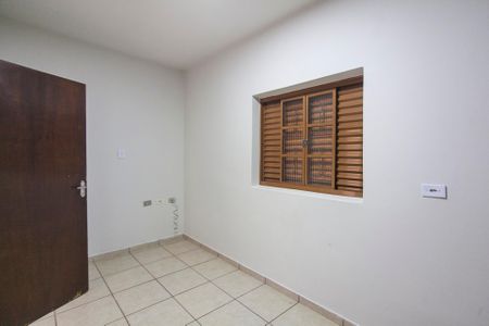 Casa para alugar com 180m², 4 quartos e 2 vagasQuarto 4