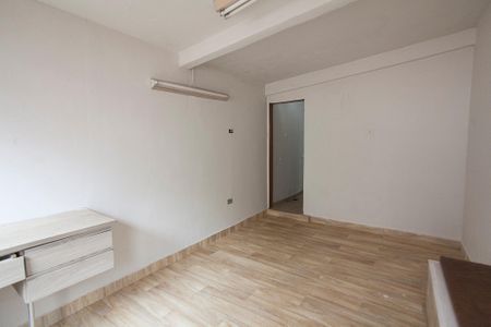 Casa para alugar com 180m², 4 quartos e 2 vagasEscritório