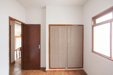 Casa para alugar com 180m², 4 quartos e 2 vagasQuarto 2