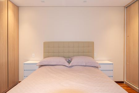 Apartamento para alugar com 76m², 1 quarto e 1 vaga Apartamento para alugar com 76m², 1 quarto e 1 vagaSuíte