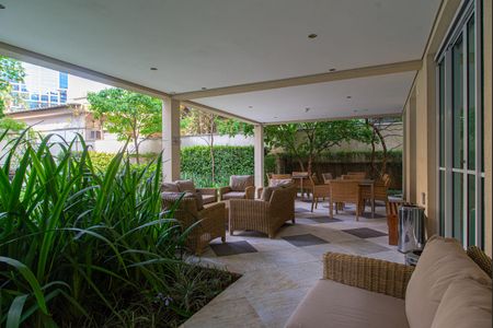 Apartamento para alugar com 76m², 1 quarto e 1 vaga Apartamento para alugar com 76m², 1 quarto e 1 vagaÁrea comum - Área da Piscina