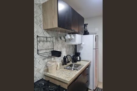 Cozinha de apartamento para alugar com 2 quartos, 45m² em Recreio dos Bandeirantes, Rio de Janeiro