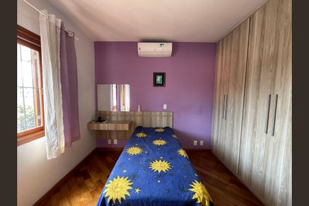 Casa à venda com 235m², 3 quartos e 5 vagas Casa à venda com 235m², 3 quartos e 5 vagasSuíte 3