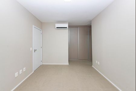 Apartamento à venda com 44m², 1 quarto e 1 vaga Apartamento à venda com 44m², 1 quarto e 1 vagaSuíte