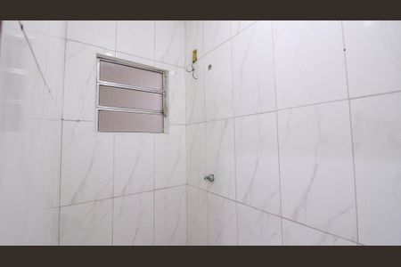 Banheiro de apartamento para alugar com 1 quarto, 30m² em Vila Industrial, São Paulo