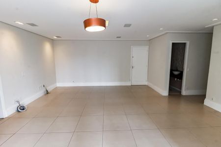 Sala de apartamento para alugar com 3 quartos, 126m² em Jardim Wanda, Taboão da Serra