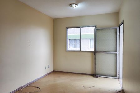 Apartamento à venda com 63m², 2 quartos e 1 vaga Apartamento à venda com 63m², 2 quartos e 1 vagaSala