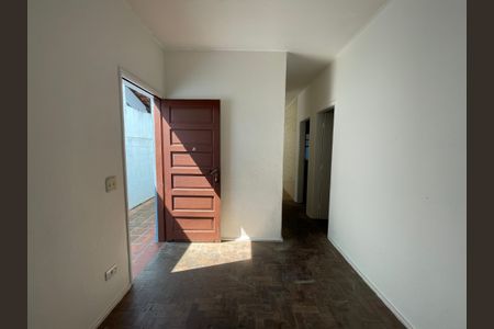 Sala de casa para alugar com 2 quartos, 125m² em Chácara Recanto, Cotia
